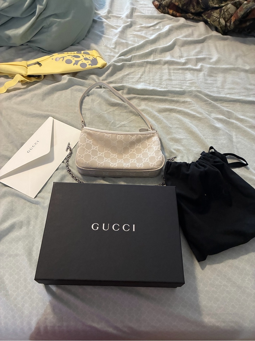 Gucci Gossip Small Shoulder Bag - Picture 3 of 7
